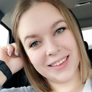 Meet your Posher, Lindsey